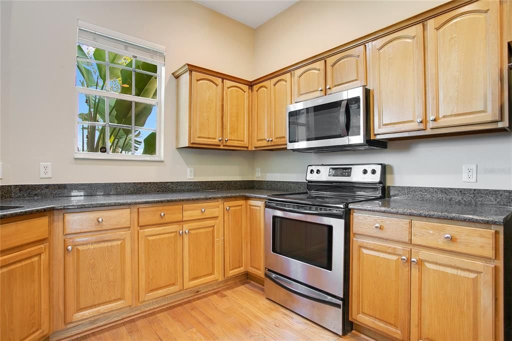 Active With Contract: $339,900 (3 beds, 2 baths, 2180 Square Feet)