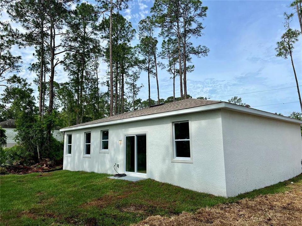 For Sale: $310,000 (3 beds, 2 baths, 1251 Square Feet)