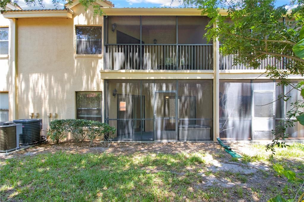 Active With Contract: $329,000 (2 beds, 2 baths, 1014 Square Feet)