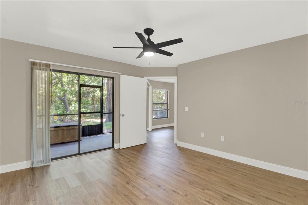 Active With Contract: $329,000 (2 beds, 2 baths, 1014 Square Feet)