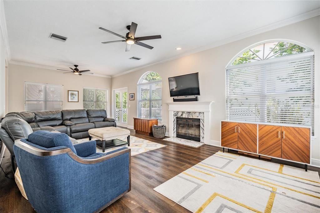 Active With Contract: $799,900 (3 beds, 2 baths, 2458 Square Feet)