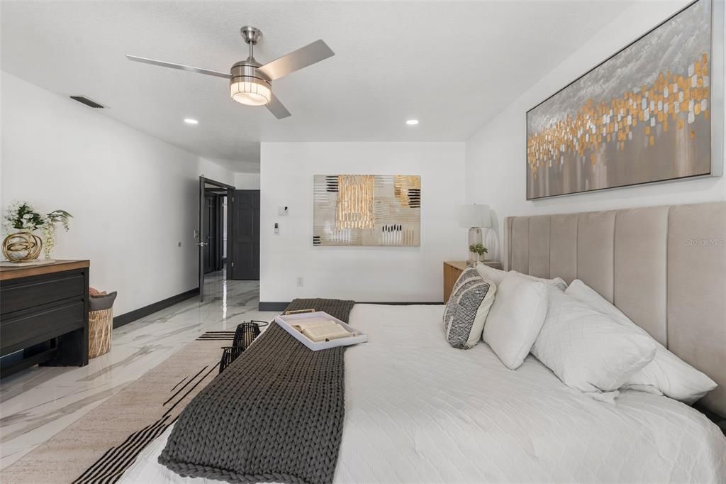 Active With Contract: $1,100,000 (4 beds, 2 baths, 2832 Square Feet)