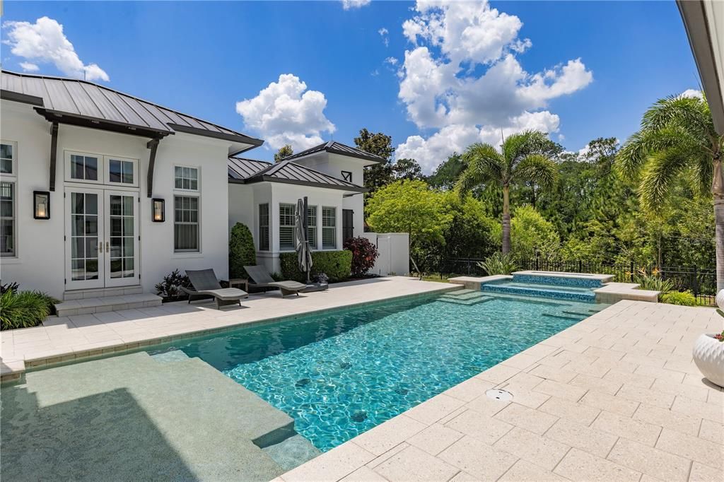 Recently Sold: $7,250,000 (5 beds, 4 baths, 5228 Square Feet)