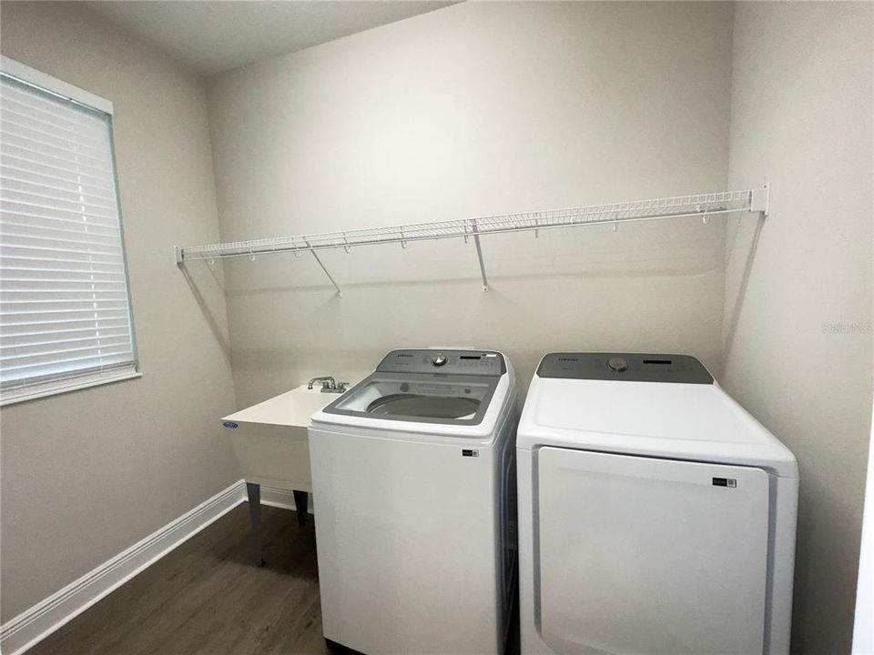 For Rent: $2,800 (2 beds, 2 baths, 1579 Square Feet)