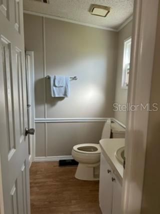 For Sale: $194,900 (2 beds, 2 baths, 1092 Square Feet)