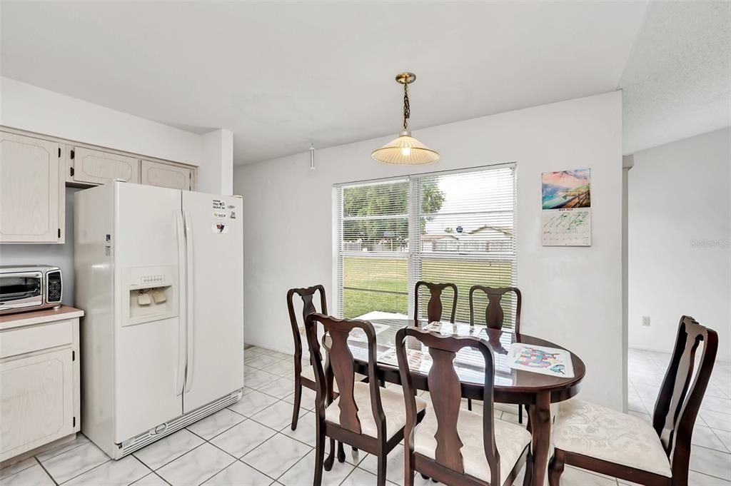 Active With Contract: $420,000 (4 beds, 2 baths, 1706 Square Feet)