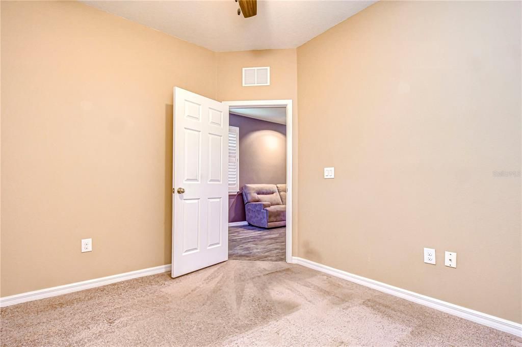 For Sale: $374,900 (3 beds, 2 baths, 1540 Square Feet)