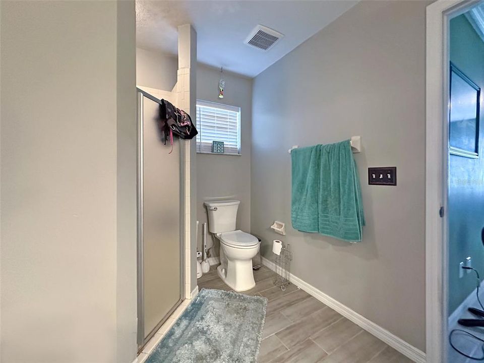 For Sale: $375,000 (3 beds, 2 baths, 1463 Square Feet)