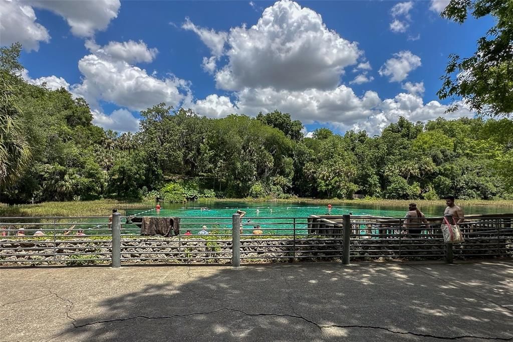 For Sale: $375,000 (3 beds, 2 baths, 1463 Square Feet)