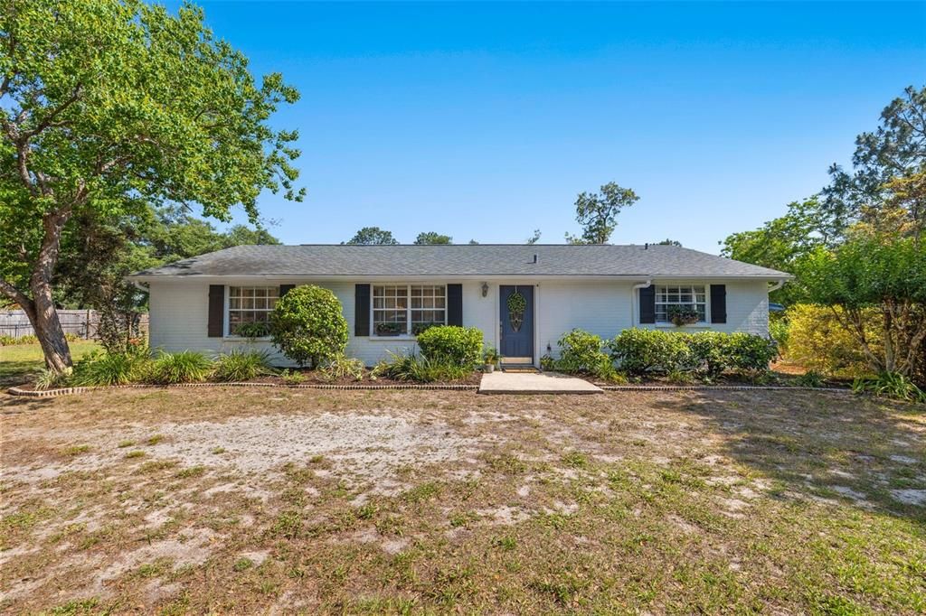 Recently Sold: $405,000 (3 beds, 2 baths, 1470 Square Feet)