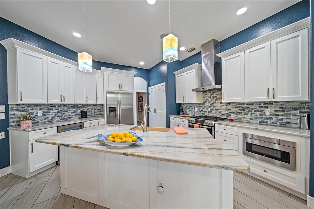 Active With Contract: $647,500 (4 beds, 3 baths, 2277 Square Feet)