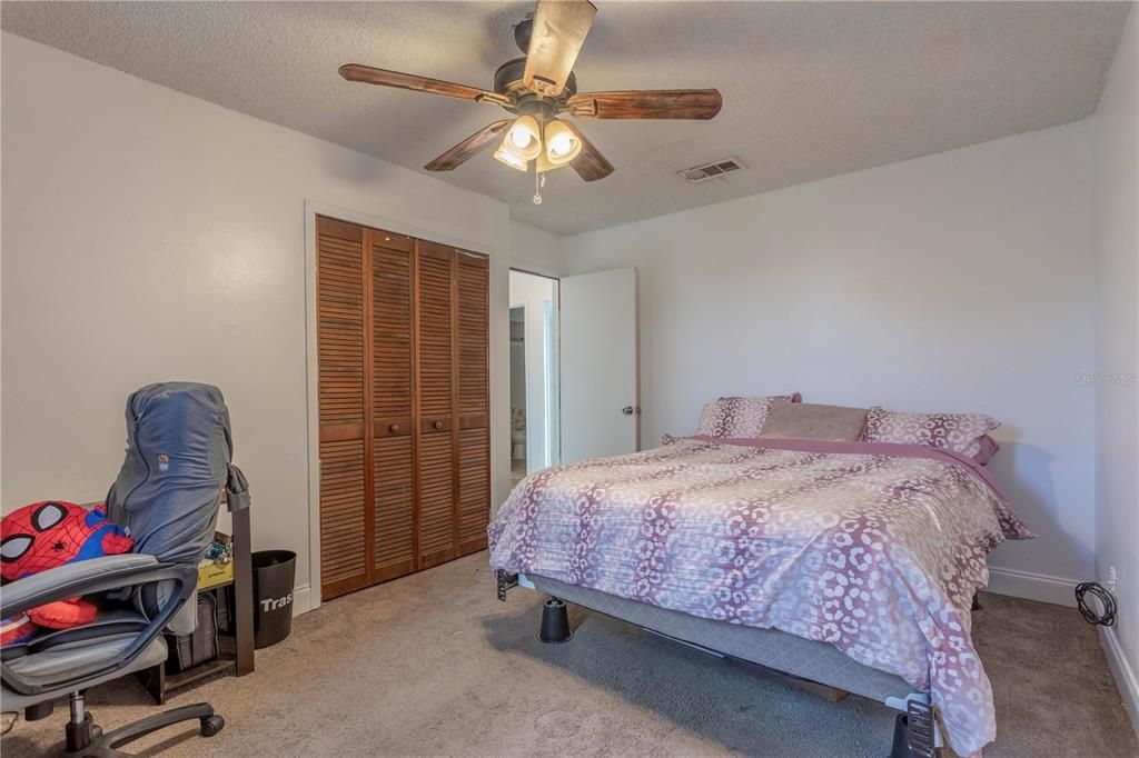 Recently Sold: $335,000 (3 beds, 2 baths, 1505 Square Feet)