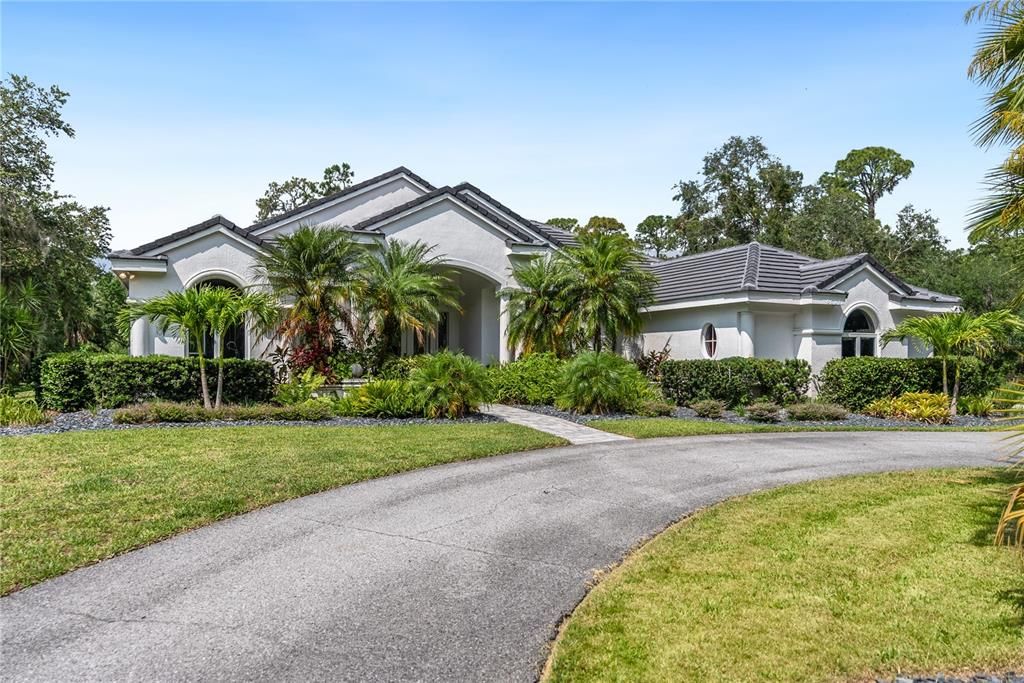 For Sale: $1,950,000 (3 beds, 3 baths, 2994 Square Feet)