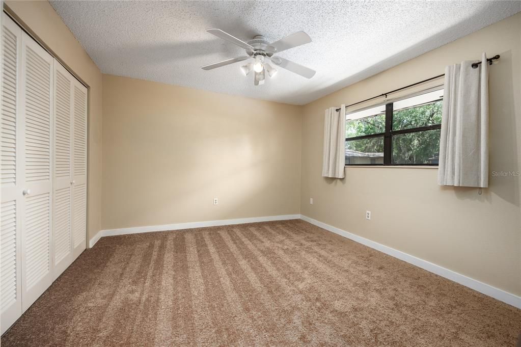 Active With Contract: $105,000 (2 beds, 2 baths, 1226 Square Feet)