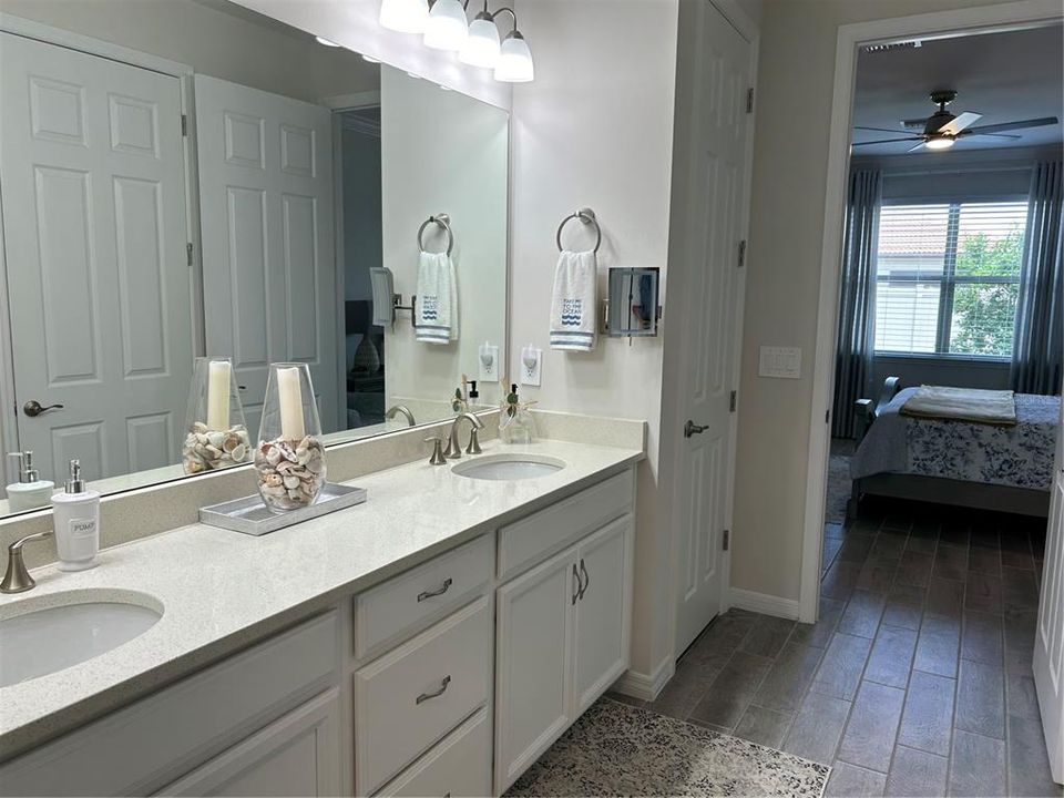 For Sale: $529,000 (2 beds, 2 baths, 1796 Square Feet)