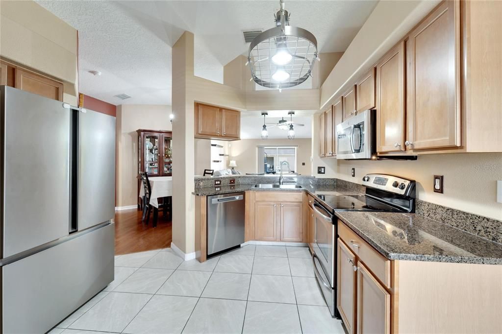 For Sale: $336,000 (4 beds, 2 baths, 1584 Square Feet)