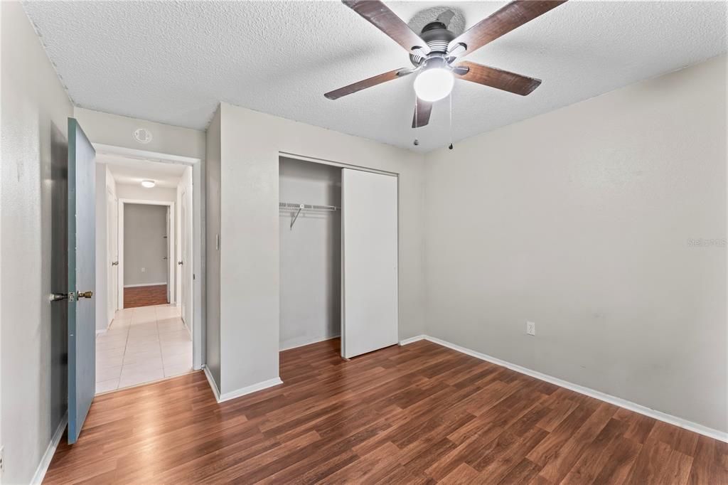 For Sale: $174,000 (2 beds, 2 baths, 912 Square Feet)