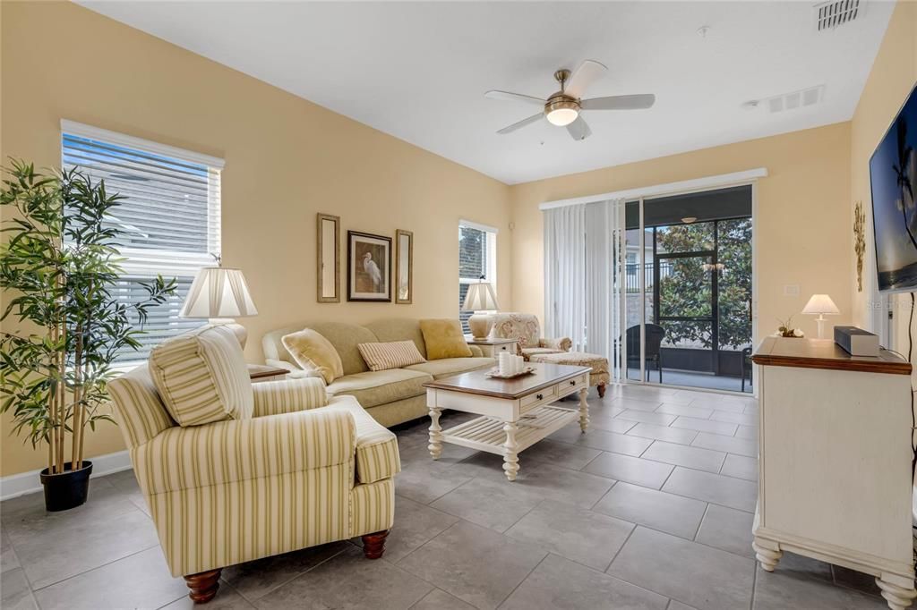 Active With Contract: $334,900 (2 beds, 2 baths, 1503 Square Feet)