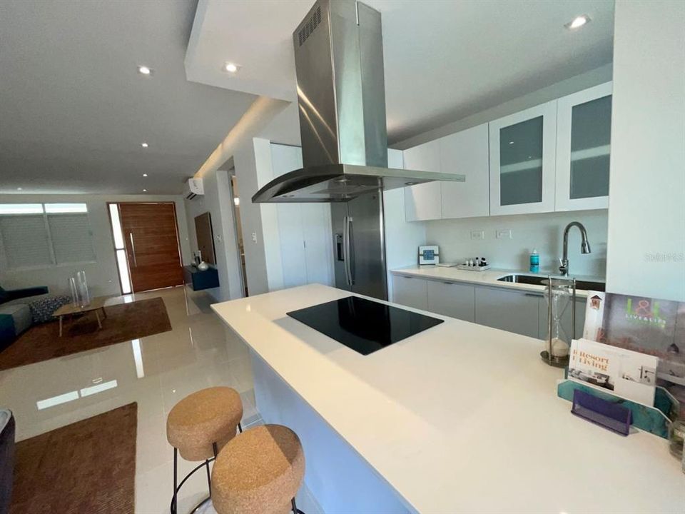 Active With Contract: $479,000 (3 beds, 2 baths, 1842 Square Feet)