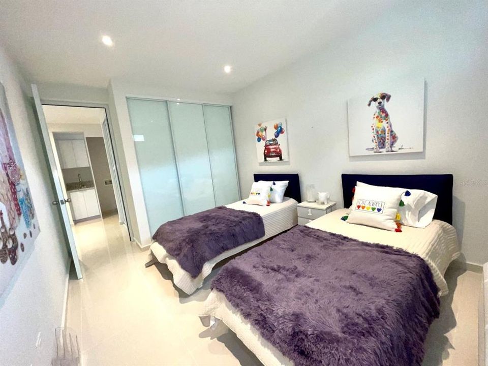 Active With Contract: $479,000 (3 beds, 2 baths, 1842 Square Feet)