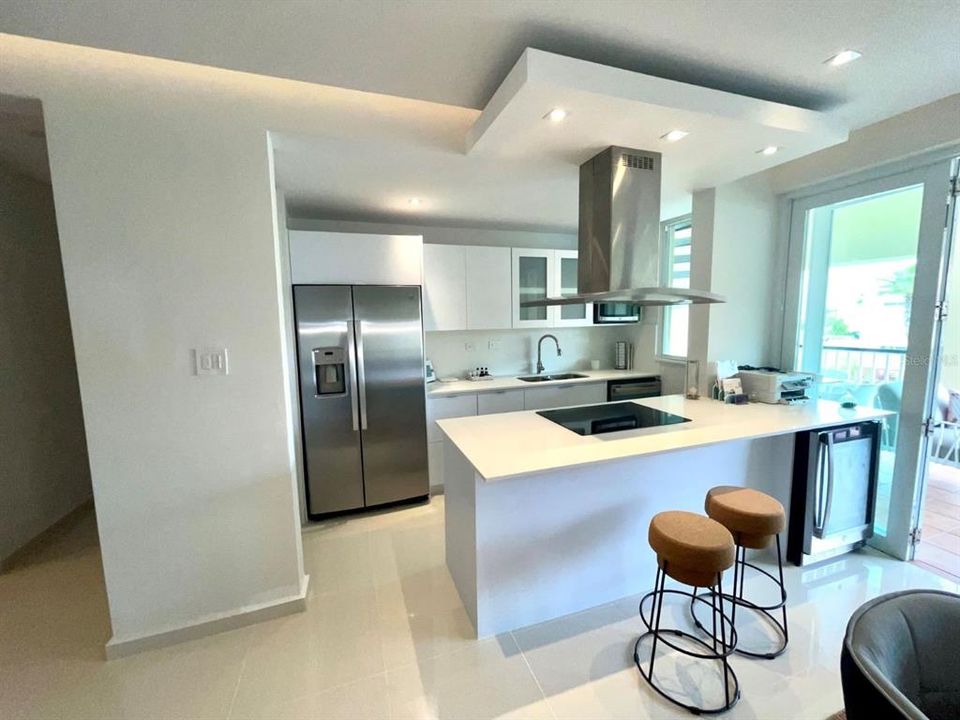 Active With Contract: $479,000 (3 beds, 2 baths, 1842 Square Feet)