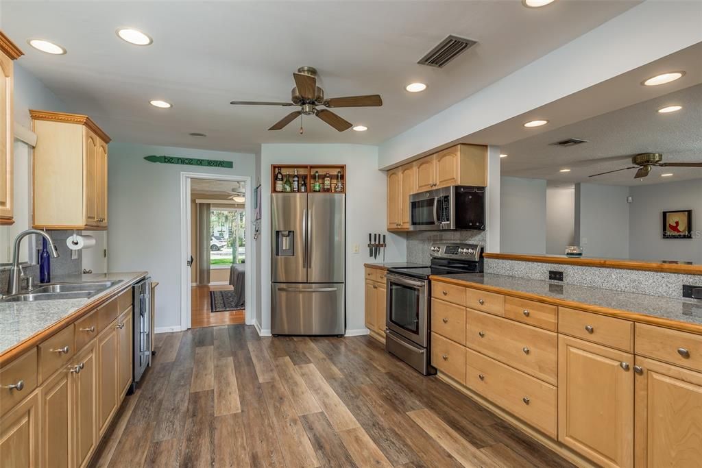 Active With Contract: $650,000 (4 beds, 3 baths, 1997 Square Feet)