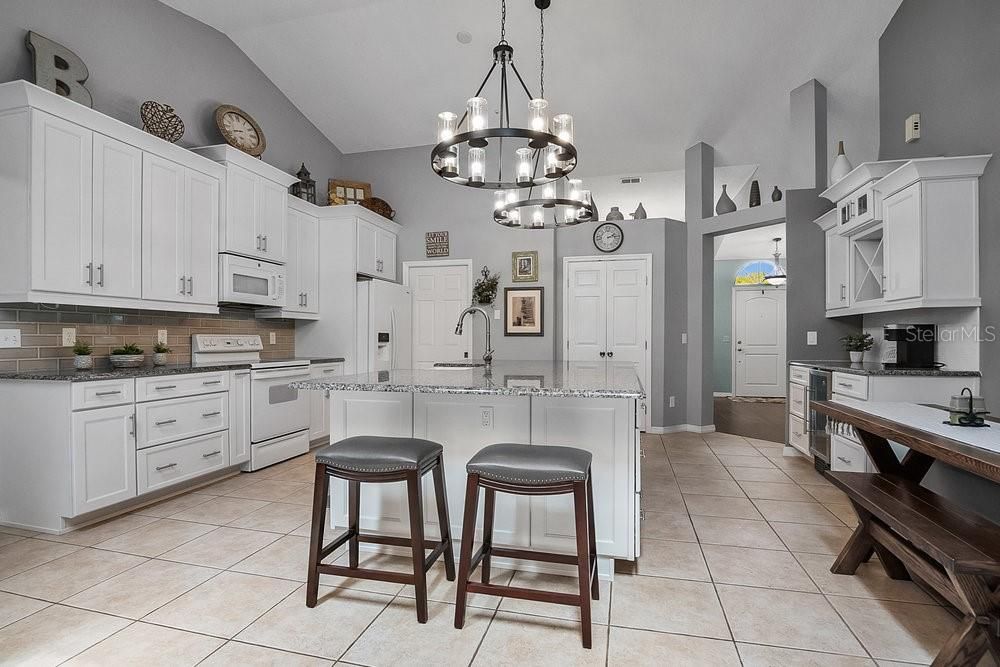 GORGEOUS Kitchen with oversized island