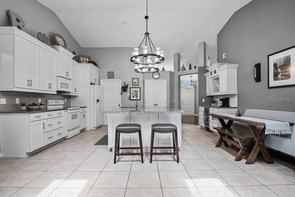 GORGEOUS Kitchen with oversized island