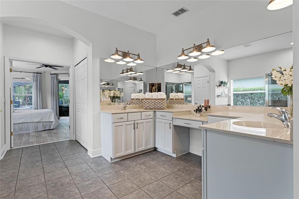 Active With Contract: $949,900 (4 beds, 3 baths, 2701 Square Feet)