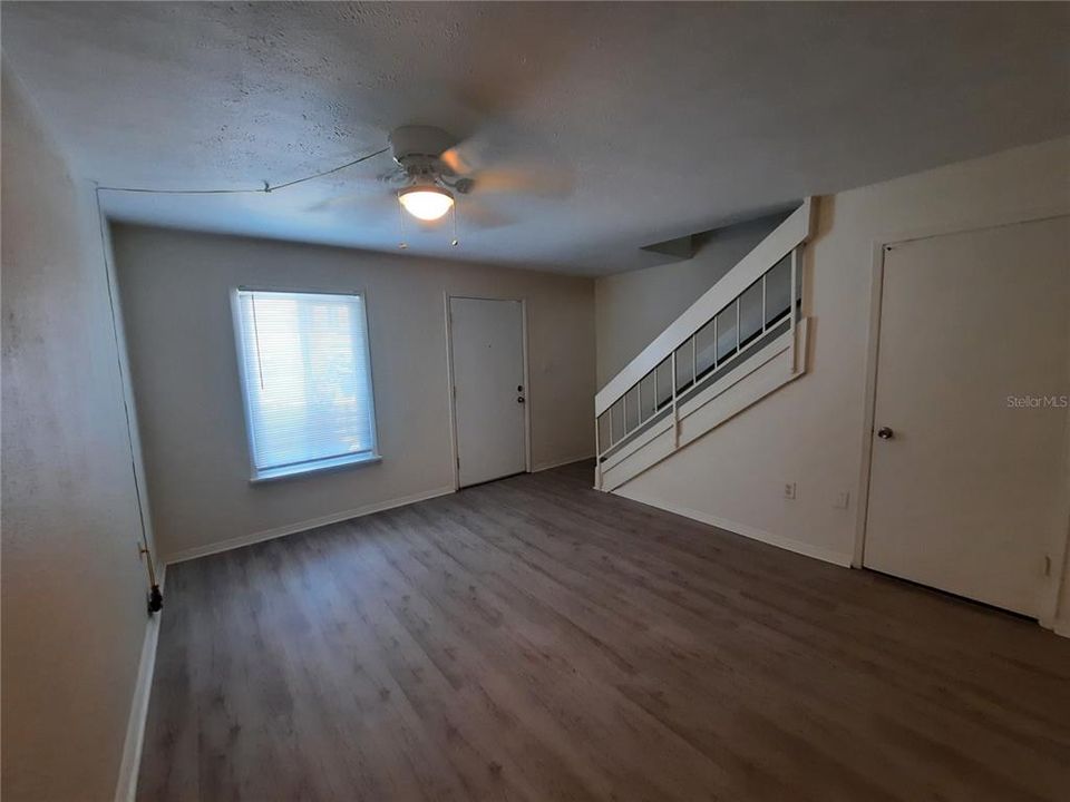 For Rent: $2,295 (2 beds, 2 baths, 1280 Square Feet)