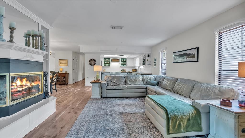 Active With Contract: $299,000 (4 beds, 2 baths, 2550 Square Feet)