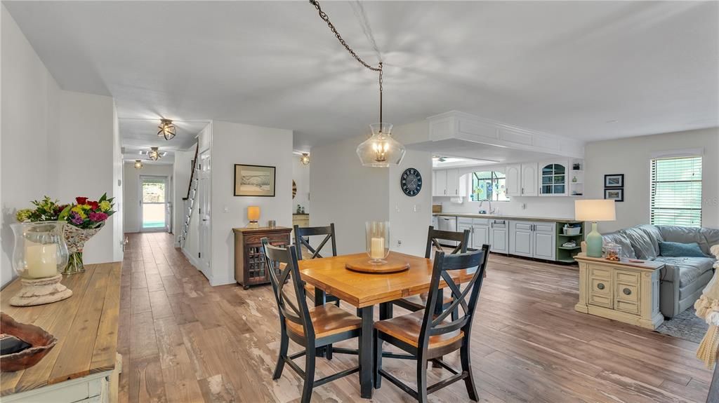 Active With Contract: $299,000 (4 beds, 2 baths, 2550 Square Feet)