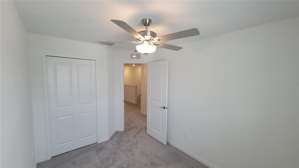 Active With Contract: $1,945 (3 beds, 2 baths, 1634 Square Feet)