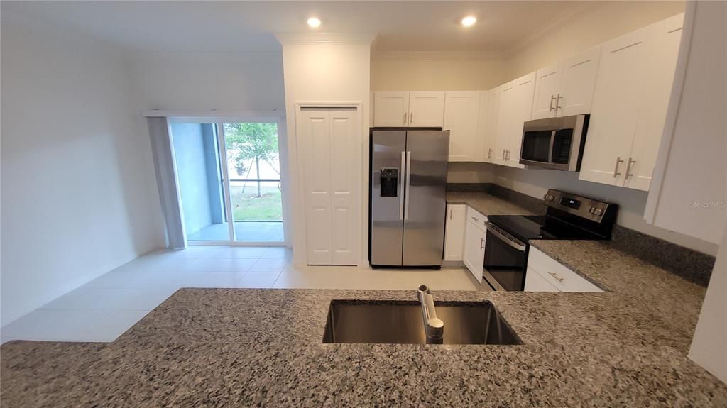 Active With Contract: $1,945 (3 beds, 2 baths, 1634 Square Feet)