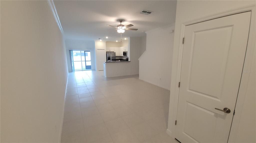 Recently Rented: $1,945 (3 beds, 2 baths, 1634 Square Feet)