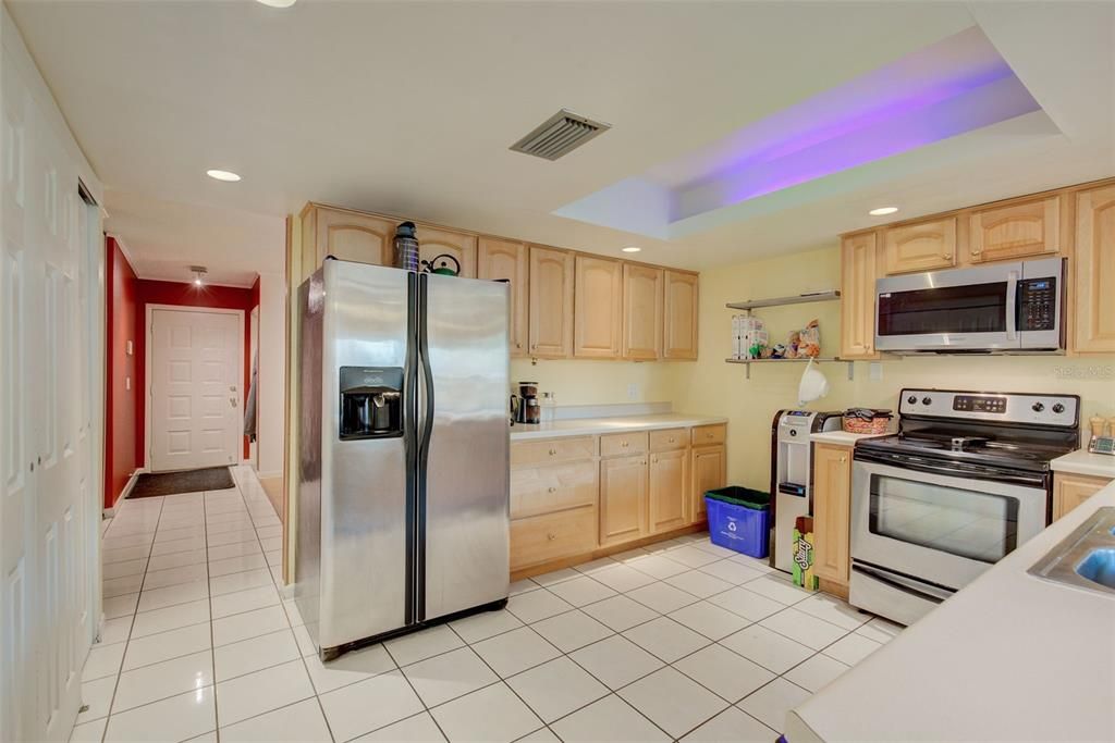 Active With Contract: $399,800 (4 beds, 2 baths, 1696 Square Feet)