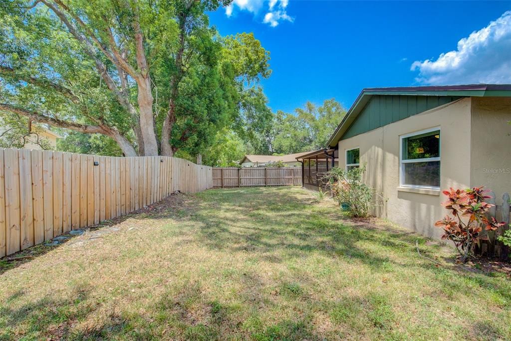 Active With Contract: $399,800 (4 beds, 2 baths, 1696 Square Feet)