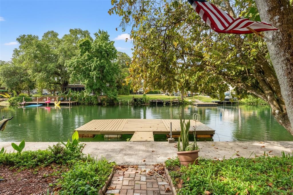 Flooding dock