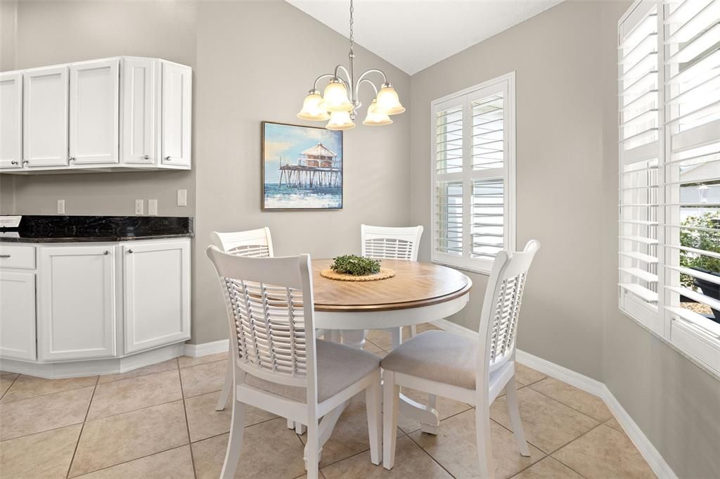 Breakfast nook for more casual dining.