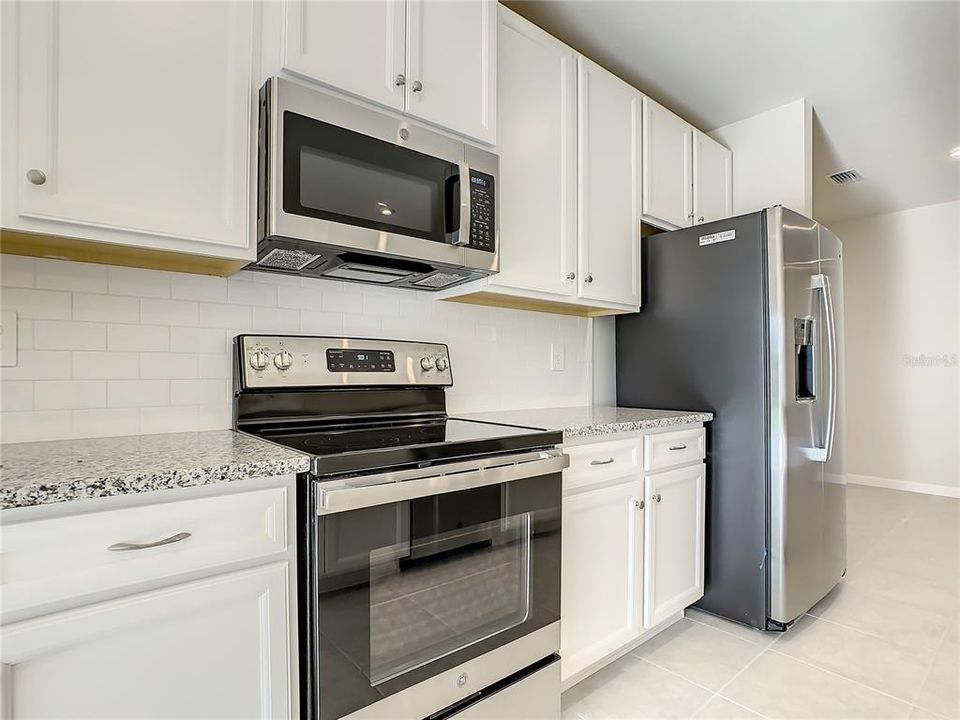 For Rent: $1,900 (3 beds, 2 baths, 1496 Square Feet)