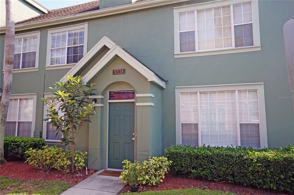 For Rent: $2,100 (2 beds, 2 baths, 1373 Square Feet)