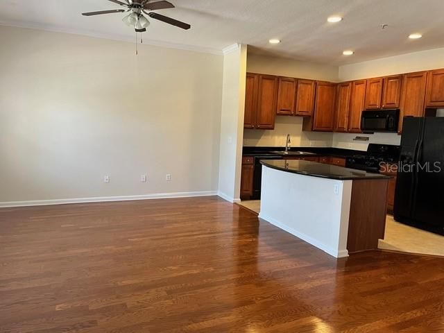 For Rent: $2,995 (4 beds, 3 baths, 2083 Square Feet)