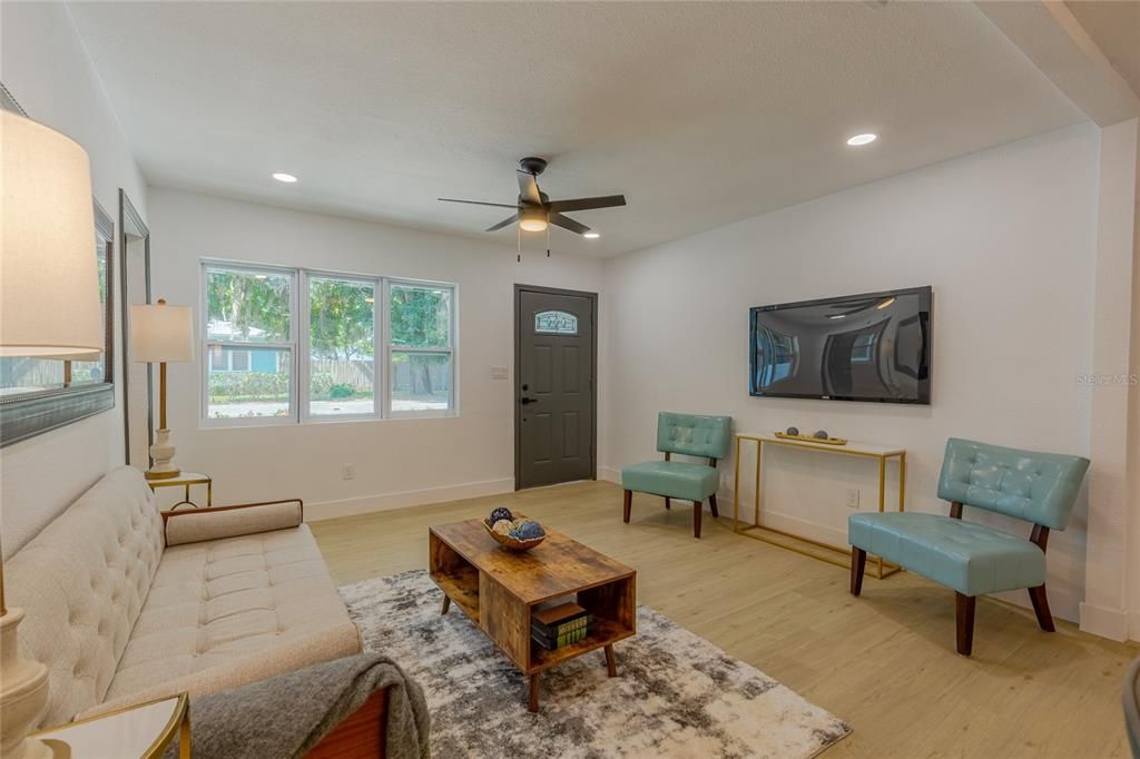 Active With Contract: $465,000 (4 beds, 2 baths, 1731 Square Feet)