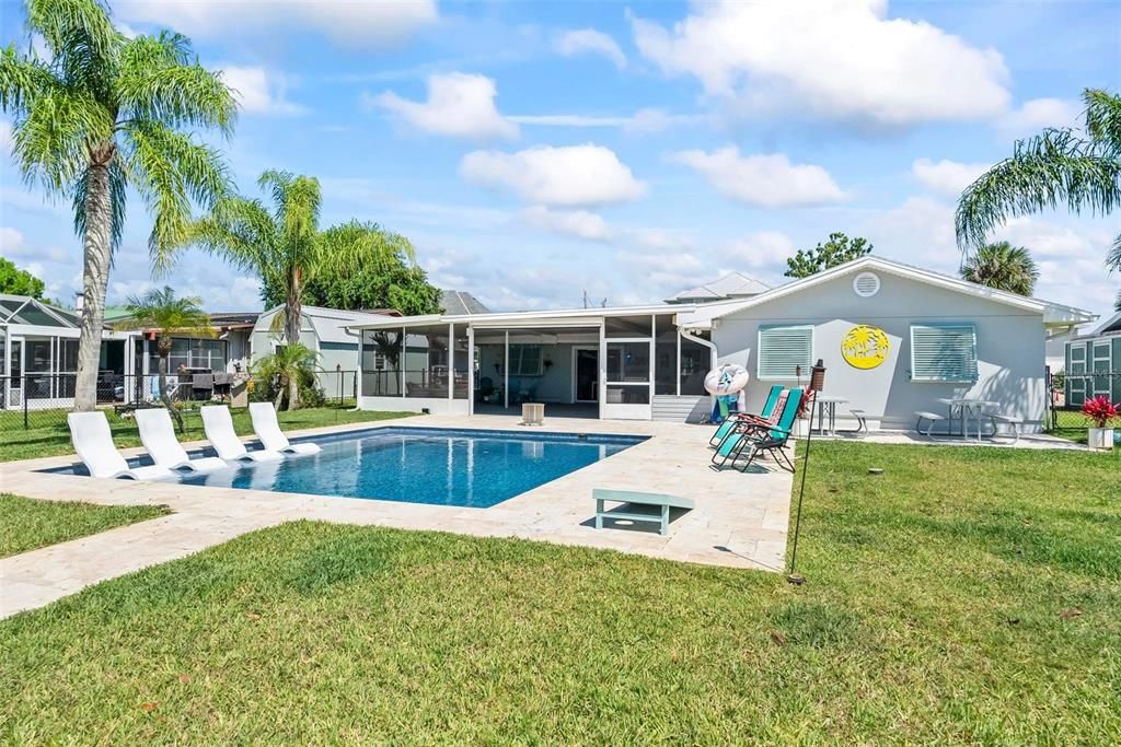 Recently Sold: $679,000 (4 beds, 2 baths, 1695 Square Feet)