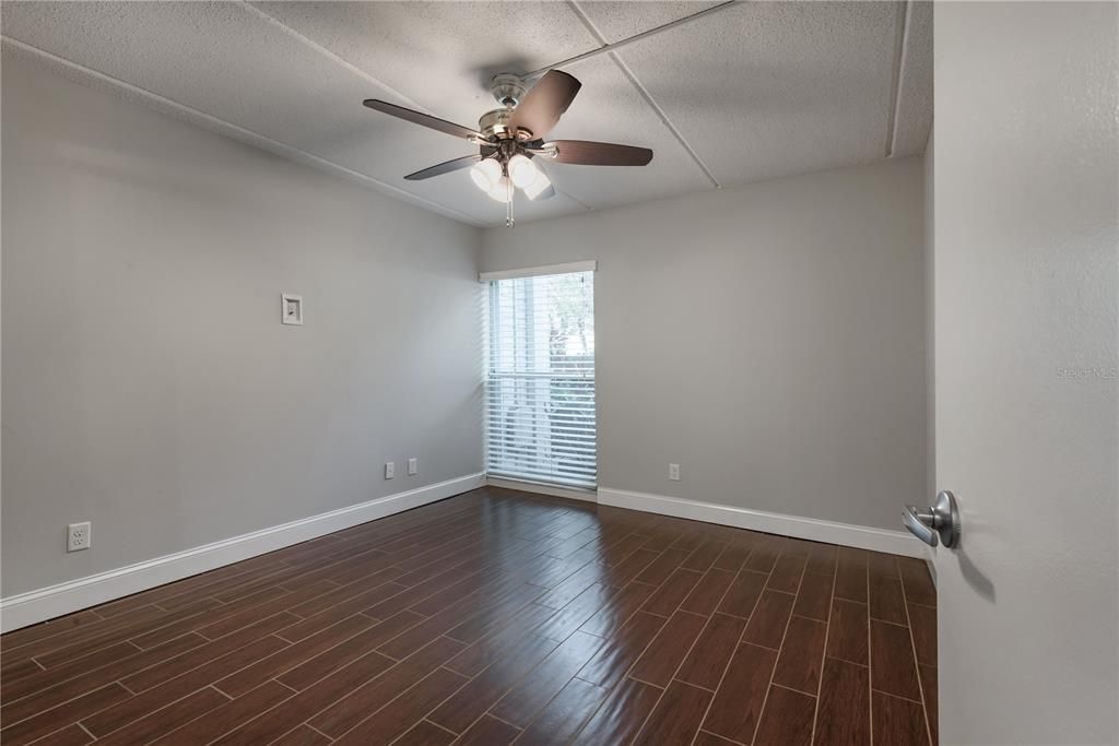 For Rent: $2,500 (2 beds, 2 baths, 936 Square Feet)