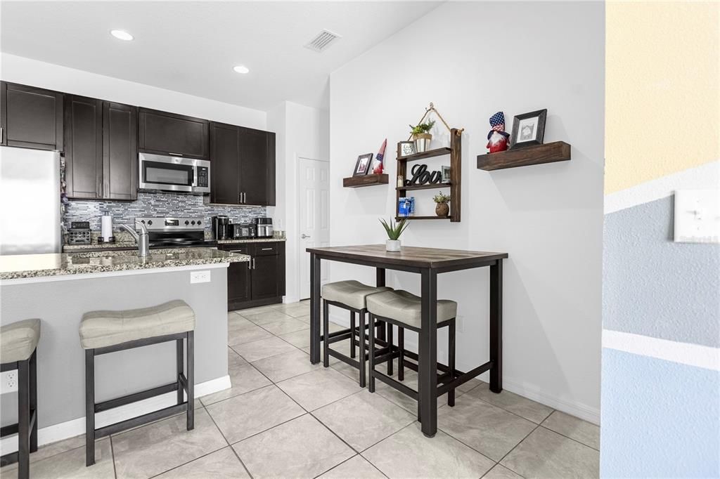 Active With Contract: $265,000 (3 beds, 2 baths, 1235 Square Feet)