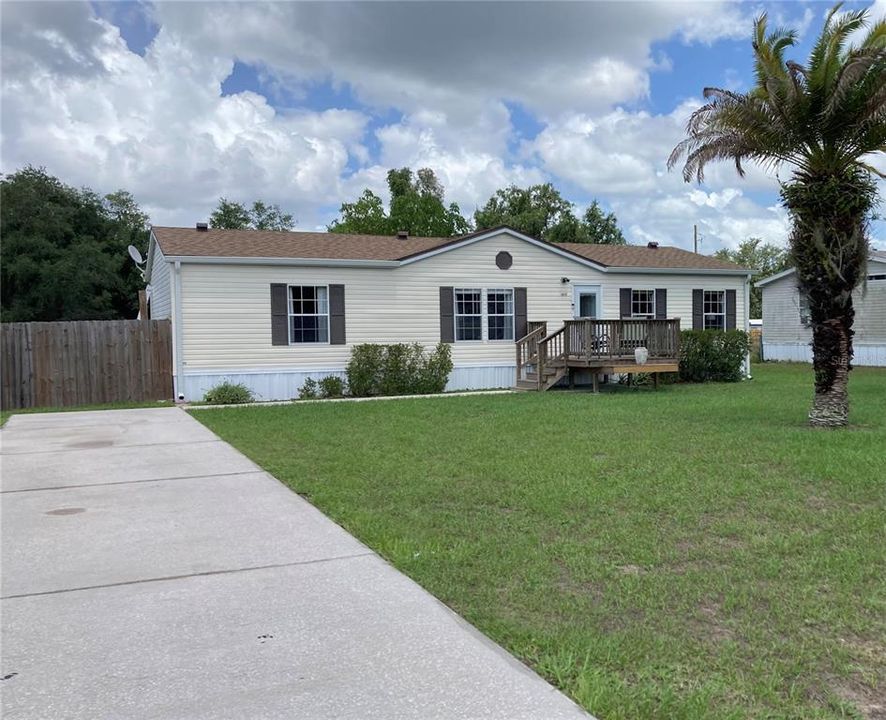 For Sale: $319,900 (3 beds, 2 baths, 1404 Square Feet)