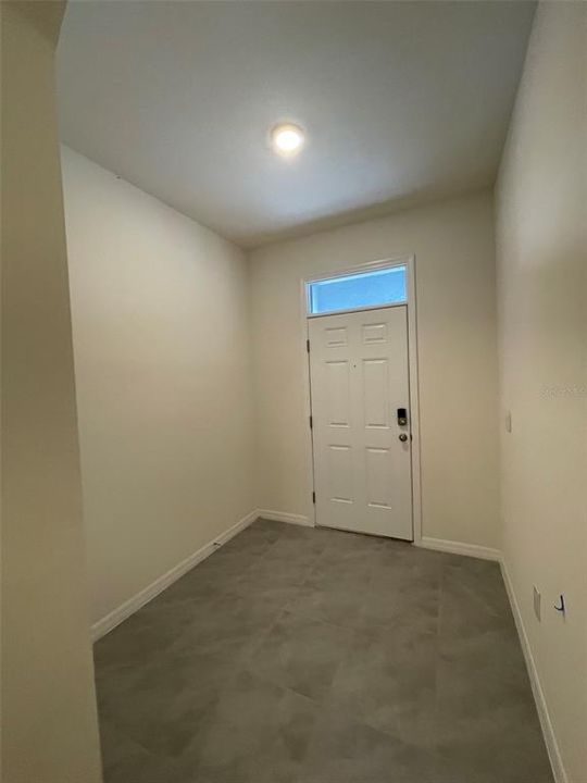Active With Contract: $270,000 (3 beds, 2 baths, 1673 Square Feet)