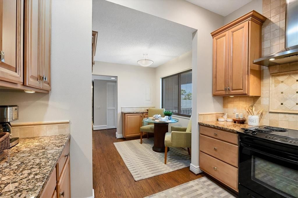 For Sale: $304,900 (2 beds, 2 baths, 1325 Square Feet)