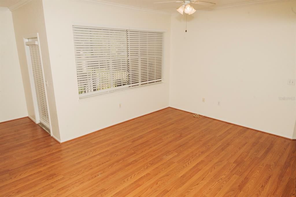 For Sale: $209,000 (2 beds, 2 baths, 1150 Square Feet)